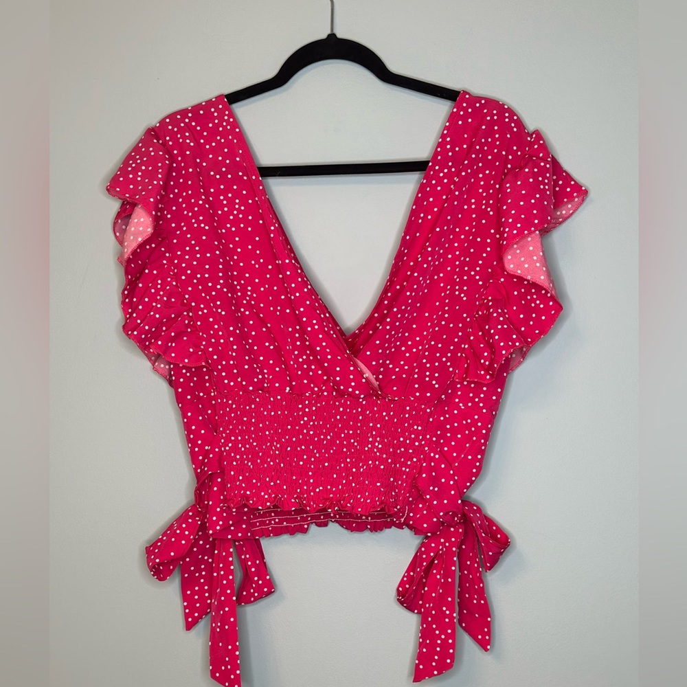 1XL crop hot pink and white crop top with side ties never worn